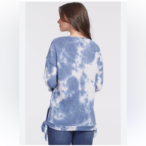 Tribal Tie-Hem Blue Tie-Dye Long Sleeve Waffle Top Size L - Picture 2 of 12